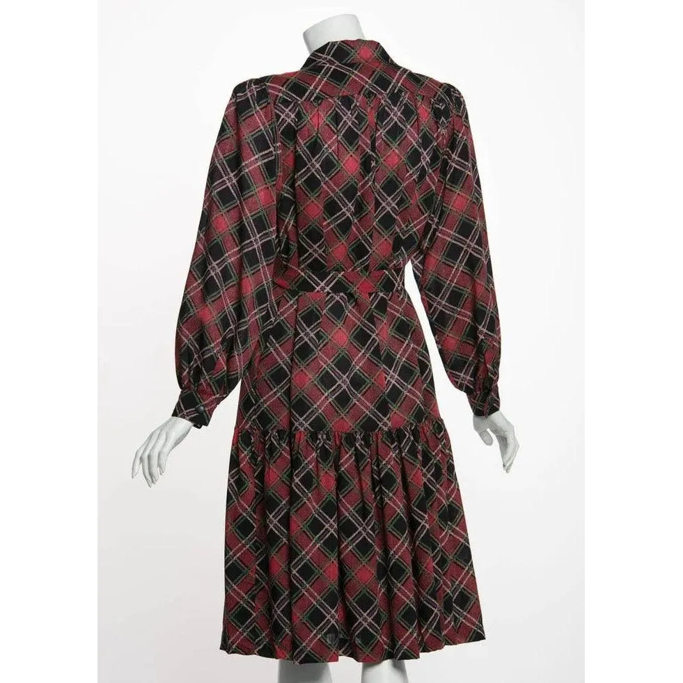 YVES SAINT LAURENT 1970s Ysl Vintage Lightweight Wool Plaid Dress | Size 38